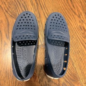 Floafers waterproof loafers. Perfect shoes for boys to dress up or down. Size 2